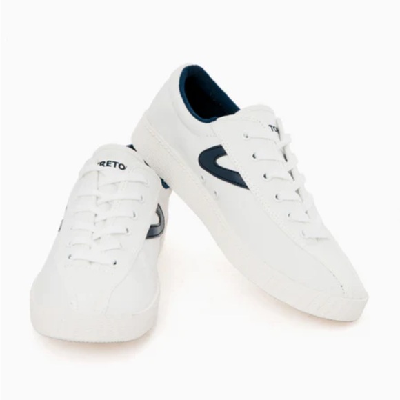NEW Classic / Original Tretorn women's Nylite White Navy Canvas Sneakers - Picture 1 of 6